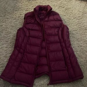 Market & Spruce vest